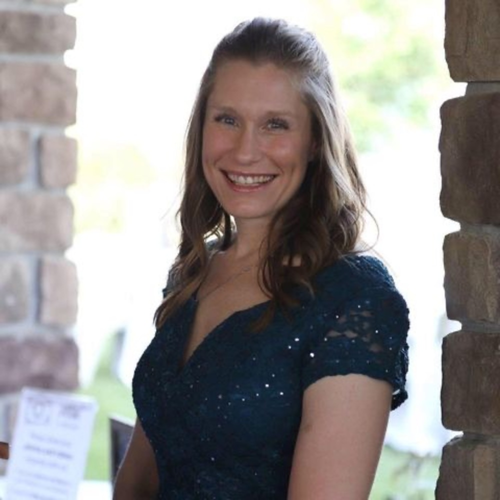 Meet your Posher, Andrea